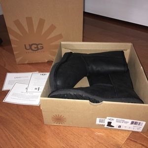 NEW UGG Classic Short Leather Boots Black Size 8